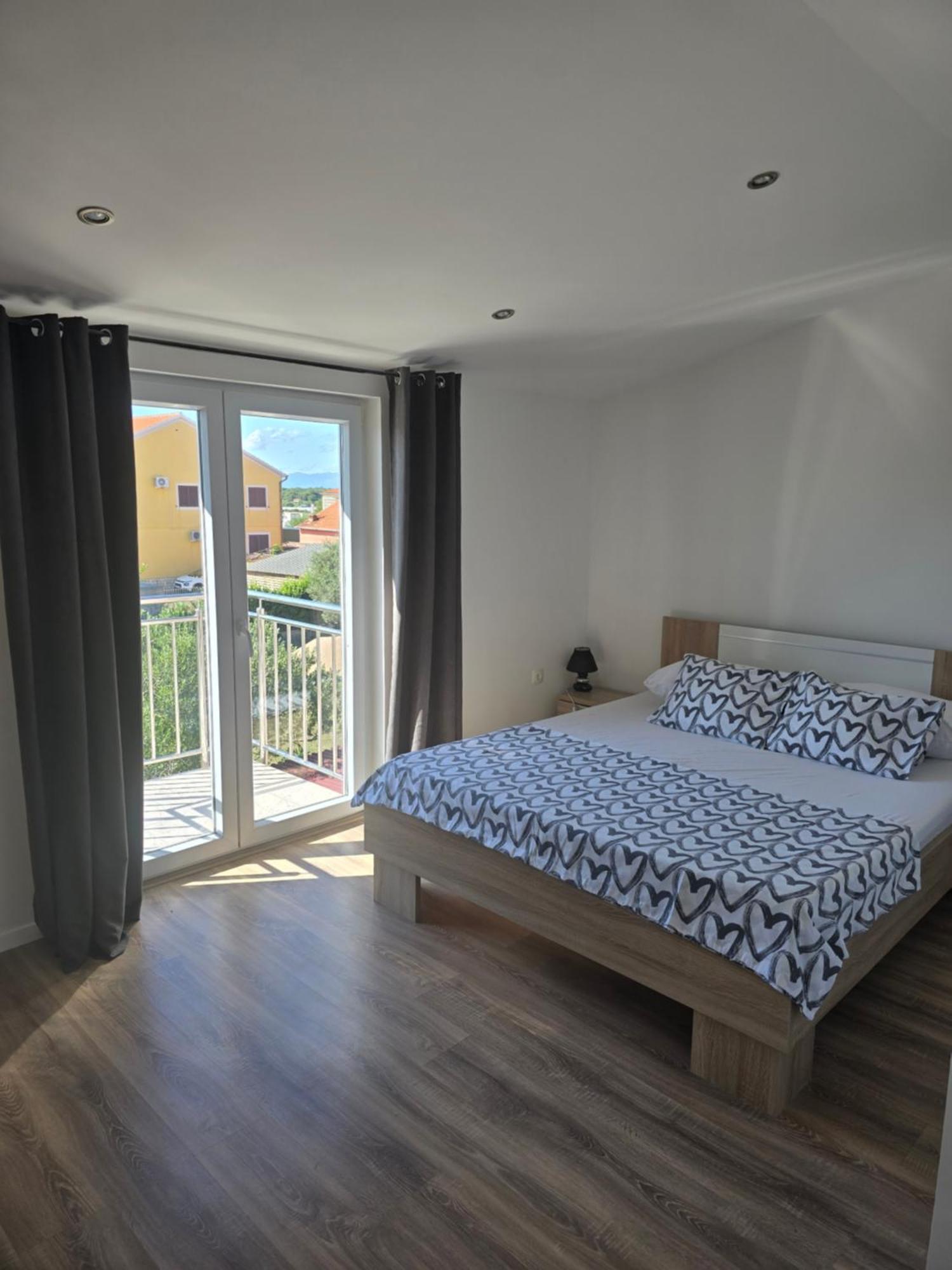 Apartment Fabijana Biograd Na Moru Esterno foto